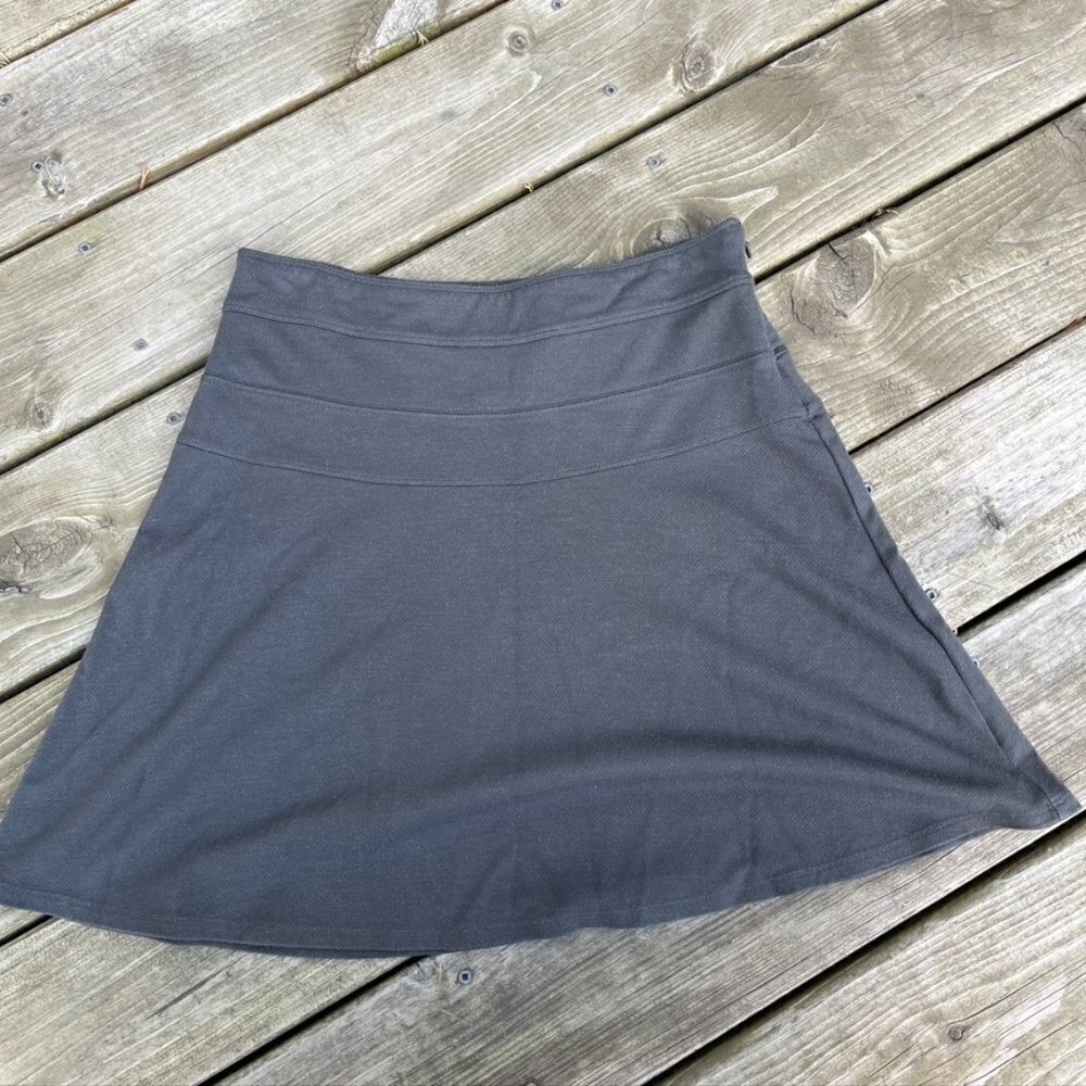 ** Athleta Ponte Twill skirt a-line green gray side zip Size 8